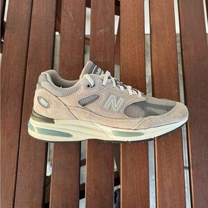 New Balance 991v2 Dove with Alloy and Silver